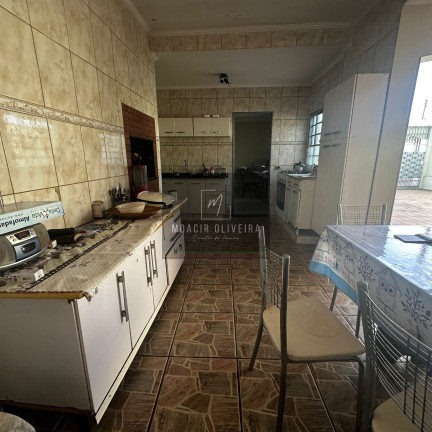 Imagem Casa com 3 Quartos à Venda, 216 m² em Jardim Das Paineiras - Ourinhos