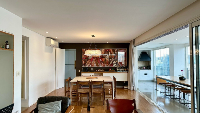 Imagem Apartamento com 3 Quartos à Venda, 223 m² em Itaim Bibi - São Paulo