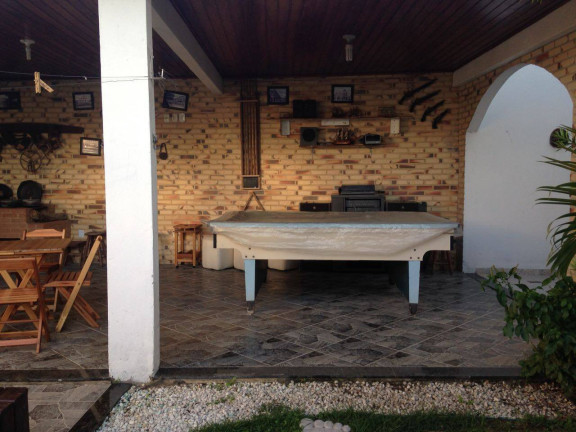 Imagem Casa com 3 Quartos à Venda, 250 m² em Parque Jóquei Club - Campos Dos Goytacazes Imagem Casa com 3 Quartos à Venda, 250 m² em Parque Jóquei Club - Campos Dos Goytacazes