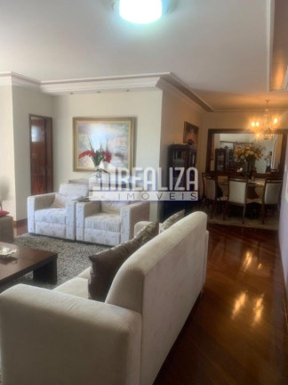 Imagem Apartamento com 3 Quartos à Venda, 191 m² em Boa Vista - Uberaba Imagem Apartamento com 3 Quartos à Venda, 191 m² em Boa Vista - Uberaba