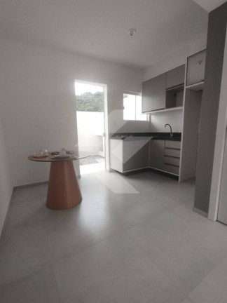 Imagem Casa com 2 Quartos à Venda, 76 m² em Espinheiros - Itajaí