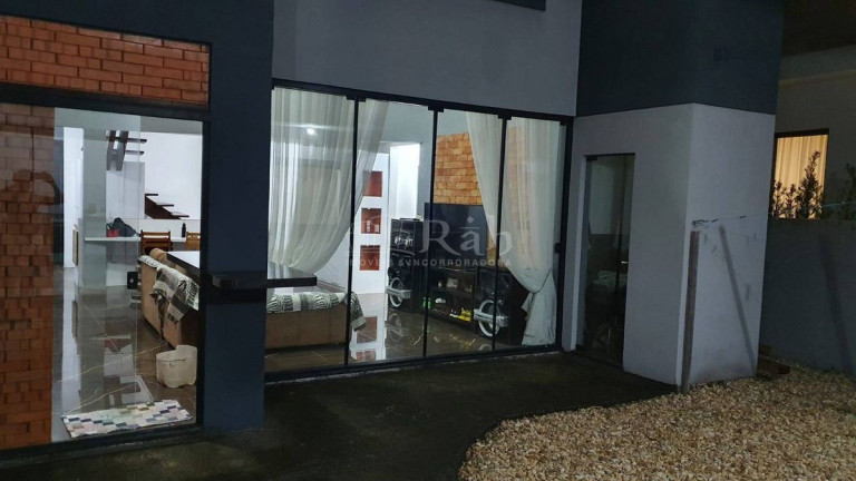 Imagem Sobrado com 3 Quartos à Venda, 220 m² em Santa Regina - Camboriú Imagem Sobrado com 3 Quartos à Venda, 220 m² em Santa Regina - Camboriú