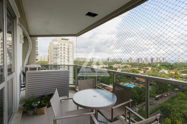 Imagem Apartamento com 4 Quartos à Venda, 205 m² em Barra Da Tijuca - Rio De Janeiro