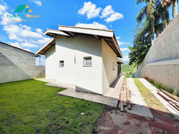 Imagem Casa com 3 Quartos à Venda, 180 m² em Estância Santa Maria Do Portão - Atibaia Imagem Casa com 3 Quartos à Venda, 180 m² em Estância Santa Maria Do Portão - Atibaia