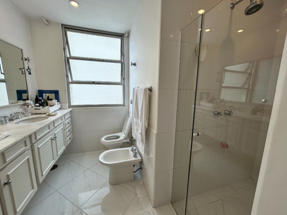 Imagem Apartamento com 3 Quartos à Venda, 178 m² em Jardim Paulista - São Paulo Imagem Apartamento com 3 Quartos à Venda, 178 m² em Jardim Paulista - São Paulo
