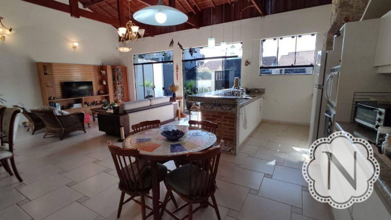 Imagem Casa com 4 Quartos à Venda, 188 m² em Centro - Itanhaém Imagem Casa com 4 Quartos à Venda, 188 m² em Centro - Itanhaém