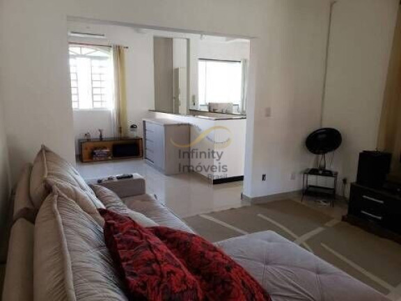 Imagem Casa com 2 Quartos à Venda, 360 m² em Paquetá - Belo Horizonte