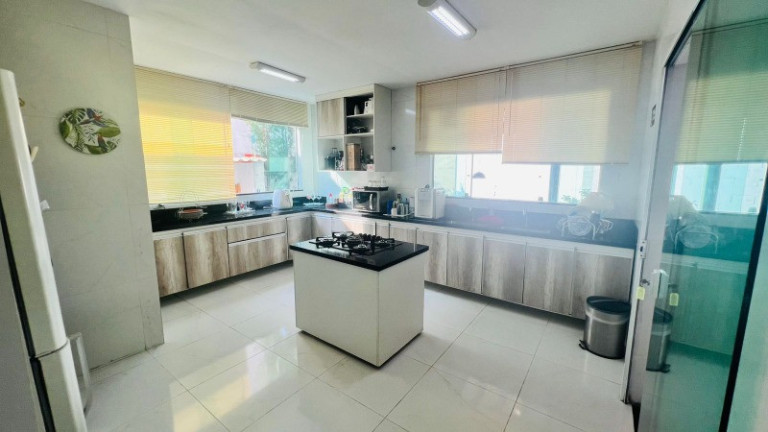 Imagem Casa com 4 Quartos à Venda, 328 m² em Ponta Negra - Manaus Imagem Casa com 4 Quartos à Venda, 328 m² em Ponta Negra - Manaus