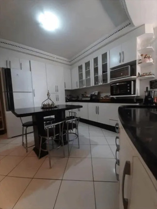 Imagem Sobrado com 6 Quartos à Venda, 503 m² em Condomínio Residencial Jardins Viena - Aparecida De Goiânia Imagem Sobrado com 6 Quartos à Venda, 503 m² em Condomínio Residencial Jardins Viena - Aparecida De Goiânia
