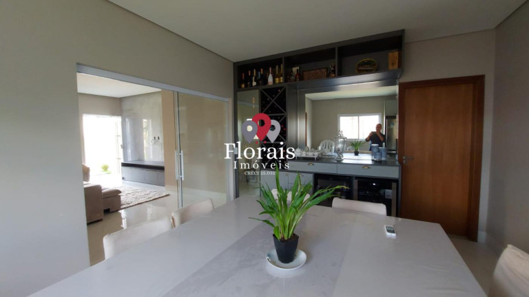 Imagem Casa com 3 Quartos à Venda, 176 m² em Condomínio Belvedere Ii - Cuiabá Imagem Casa com 3 Quartos à Venda, 176 m² em Condomínio Belvedere Ii - Cuiabá