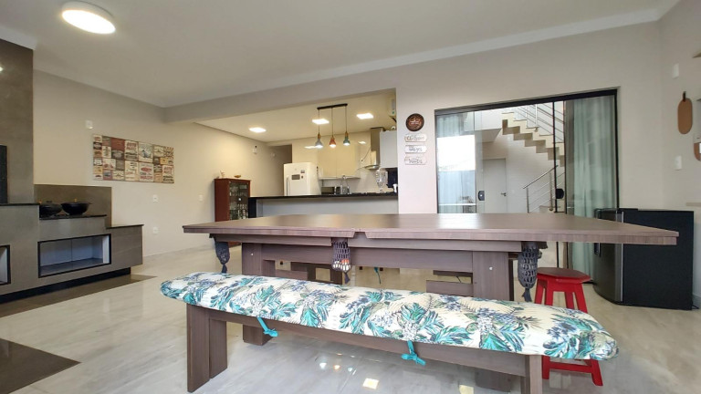 Imagem Sobrado com 4 Quartos à Venda, 183 m² em Bairro Ubatuba - Sc - São Francisco Do Sul Imagem Sobrado com 4 Quartos à Venda, 183 m² em Bairro Ubatuba - Sc - São Francisco Do Sul