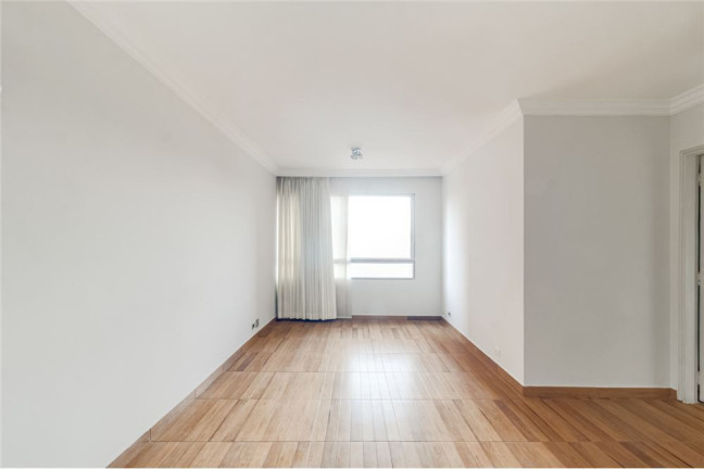 Imagem Imóvel com 3 Quartos à Venda, em Chácara Santo Antônio (zona Sul) - São Paulo Imagem Imóvel com 3 Quartos à Venda, em Chácara Santo Antônio (zona Sul) - São Paulo
