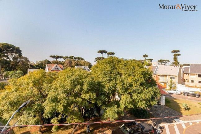 Imagem Sobrado com 3 Quartos à Venda, 167 m² em Pinheirinho - Curitiba Imagem Sobrado com 3 Quartos à Venda, 167 m² em Pinheirinho - Curitiba