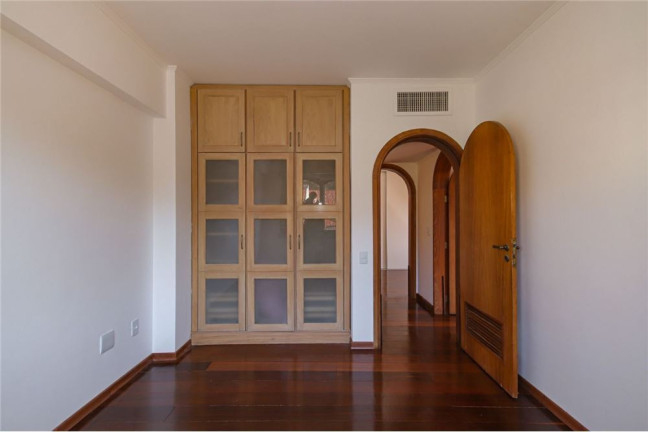 Imagem Apartamento com 3 Quartos à Venda, 155 m² em Santa Tereza - Porto Alegre Imagem Apartamento com 3 Quartos à Venda, 155 m² em Santa Tereza - Porto Alegre