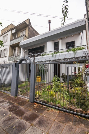 Casa com 3 Quartos à Venda, 253 m² em Rio Branco - Porto Alegre