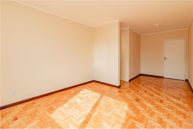 Imagem Imóvel com 4 Quartos à Venda, em Vila Ipiranga - Porto Alegre Imagem Imóvel com 4 Quartos à Venda, em Vila Ipiranga - Porto Alegre