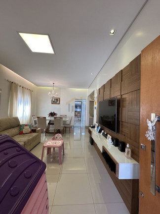 Imagem Casa com 3 Quartos à Venda, 256 m² em Parque Oeste Industrial - Goiânia