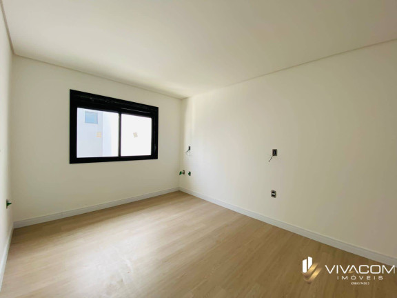Imagem Casa com 3 Quartos à Venda, 184 m² em Deltaville - Biguaçu Imagem Casa com 3 Quartos à Venda, 184 m² em Deltaville - Biguaçu