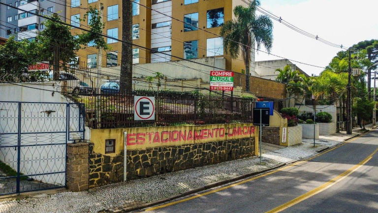 Imagem Terreno à Venda, 747 m² em Centro Cívico - Curitiba