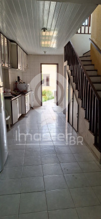 Imagem Casa com 6 Quartos à Venda, 232 m² em José Bonifácio - Fortaleza Imagem Casa com 6 Quartos à Venda, 232 m² em José Bonifácio - Fortaleza