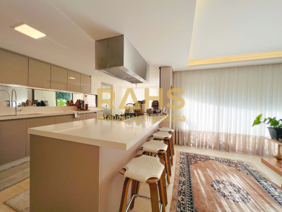 Apartamento com 3 Quartos à Venda, 198 m² em Atiradores - Joinville