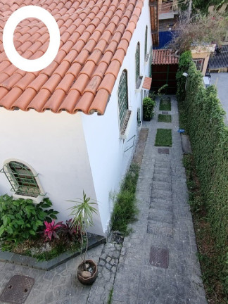 Imagem Casa com 4 Quartos à Venda, 360 m² em Jardim Vinte E Cinco De Agosto - Duque De Caxias