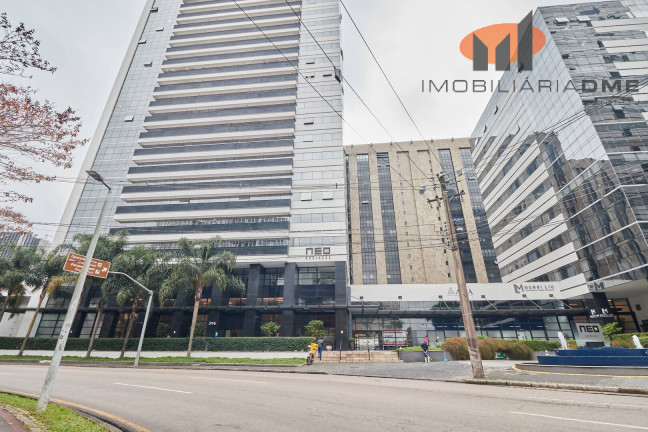 Sala Comercial à Venda, 34 m² em Centro Cívico - Curitiba