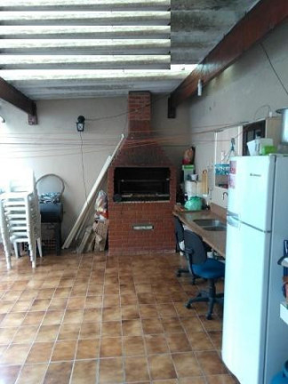 Sobrado com 3 Quartos à Venda, 180 m² em Campo Grande - São Paulo