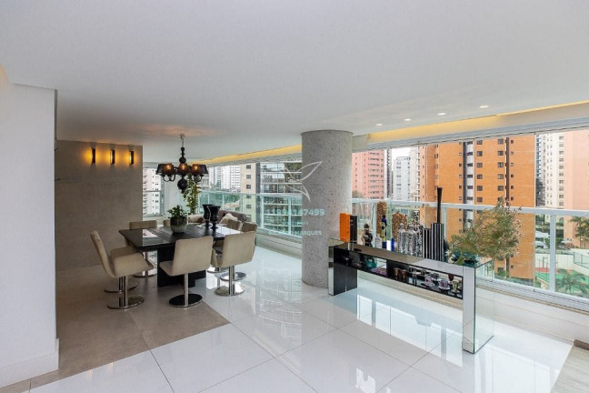 Imagem Apartamento com 4 Quartos à Venda, 335 m² em Moema - São Paulo