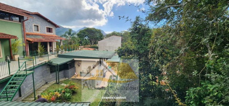 Imagem Casa com 10 Quartos à Venda, 550 m² em Braunes - Nova Friburgo Imagem Casa com 10 Quartos à Venda, 550 m² em Braunes - Nova Friburgo