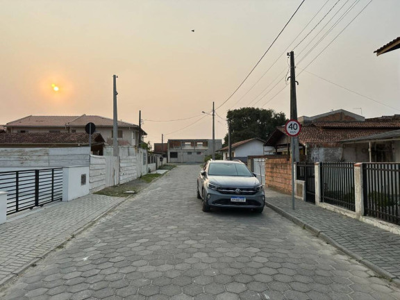 Imagem Casa com 3 Quartos à Venda, 121 m² em Costeira - Balneário Barra Do Sul Imagem Casa com 3 Quartos à Venda, 121 m² em Costeira - Balneário Barra Do Sul