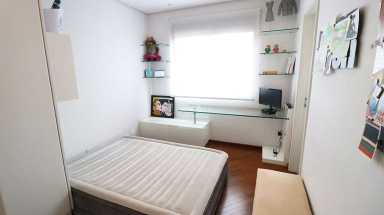 Imagem Apartamento com 3 Quartos à Venda, 165 m² em Itaim Bibi - São Paulo Imagem Apartamento com 3 Quartos à Venda, 165 m² em Itaim Bibi - São Paulo