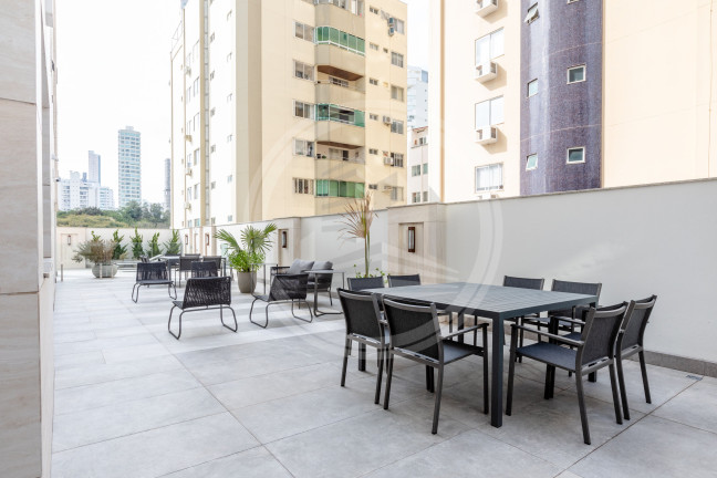 Imagem Apartamento com 3 Quartos à Venda, 118 m² em Centro - Balneário Camboriú Imagem Apartamento com 3 Quartos à Venda, 118 m² em Centro - Balneário Camboriú