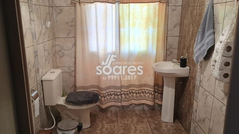 Imagem Casa com 2 Quartos à Venda, 149 m² em Laranjal - Pelotas Imagem Casa com 2 Quartos à Venda, 149 m² em Laranjal - Pelotas