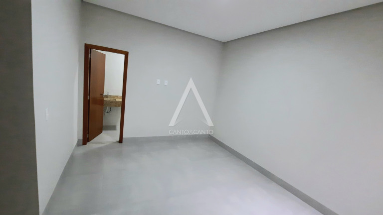 Imagem Casa com 3 Quartos à Venda, 342 m² em Setor Comercial - Sinop Imagem Casa com 3 Quartos à Venda, 342 m² em Setor Comercial - Sinop