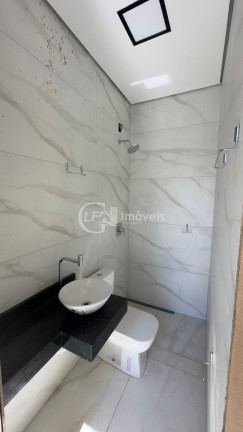 Imagem Casa com 3 Quartos à Venda, 131 m² em São Francisco - Campo Grande