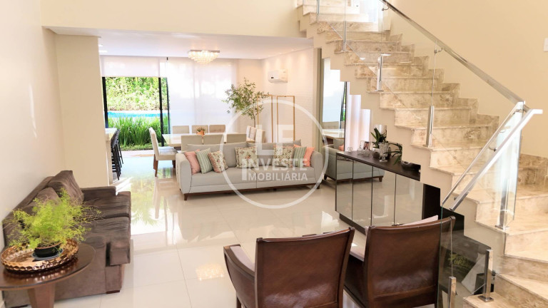 Imagem Casa de Condomínio com 4 Quartos à Venda, 487 m² em Jardins Madri - Goiânia Imagem Casa de Condomínio com 4 Quartos à Venda, 487 m² em Jardins Madri - Goiânia