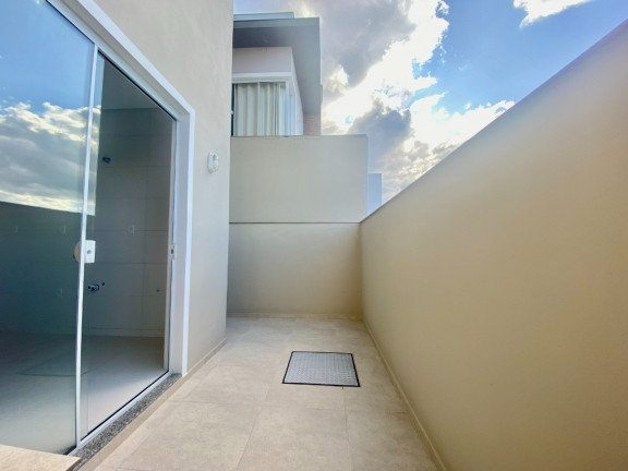 Imagem Sobrado com 3 Quartos à Venda, 100 m² em Forquilhas - São José