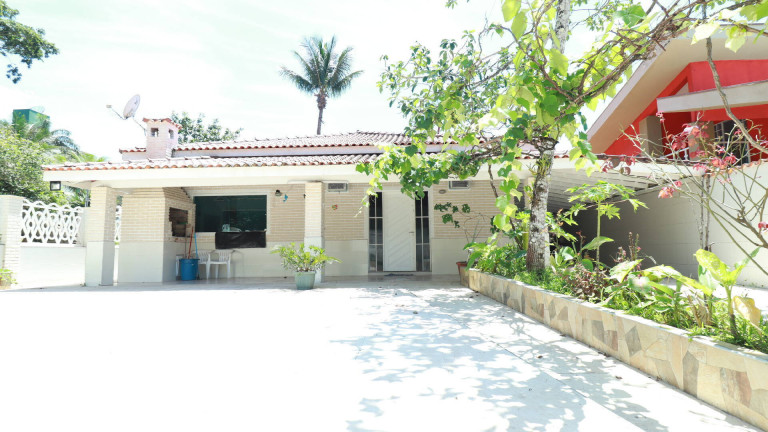 Imagem Casa de Condomínio com 4 Quartos à Venda, 174 m² em Centro - Ubatuba
