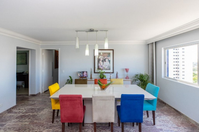 Imagem Imóvel com 3 Quartos à Venda, 135 m² em Moema - São Paulo Imagem Imóvel com 3 Quartos à Venda, 135 m² em Moema - São Paulo
