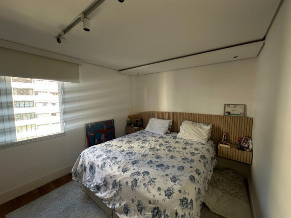 Imagem Apartamento com 3 Quartos à Venda,  em Cerqueira César - São Paulo