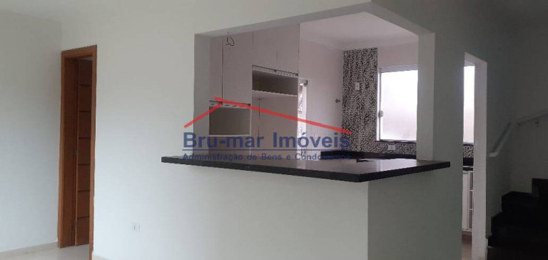 Casa com 2 Quartos à Venda, 115 m² em Embaré - Santos