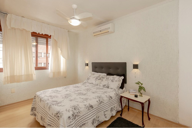 Imagem Cobertura com 3 Quartos à Venda, 198 m² em Jardim Lindóia - Porto Alegre Imagem Cobertura com 3 Quartos à Venda, 198 m² em Jardim Lindóia - Porto Alegre