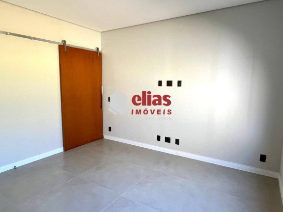 Imagem Casa de Condomínio com 3 Quartos à Venda, 250 m² em Jardim Shangri-lá - Bauru Imagem Casa de Condomínio com 3 Quartos à Venda, 250 m² em Jardim Shangri-lá - Bauru