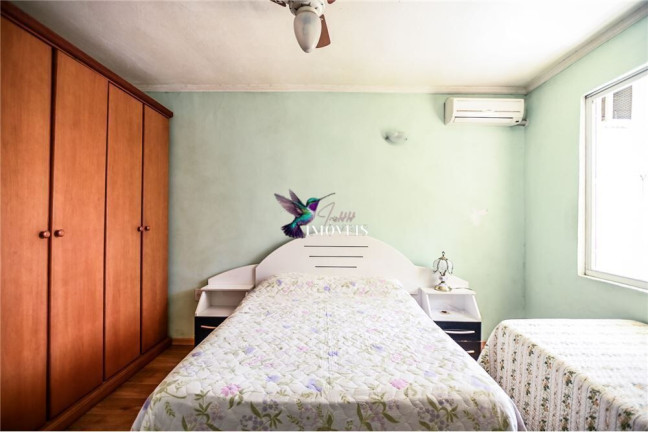 Imagem Casa com 2 Quartos à Venda, 149 m² em Passo Da Areia - Porto Alegre Imagem Casa com 2 Quartos à Venda, 149 m² em Passo Da Areia - Porto Alegre