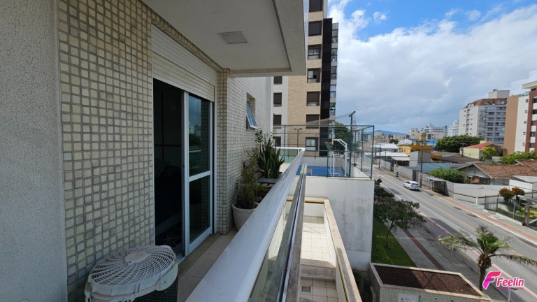Imagem Apartamento com 3 Quartos à Venda, 132 m² em Balneário - Florianópolis Imagem Apartamento com 3 Quartos à Venda, 132 m² em Balneário - Florianópolis