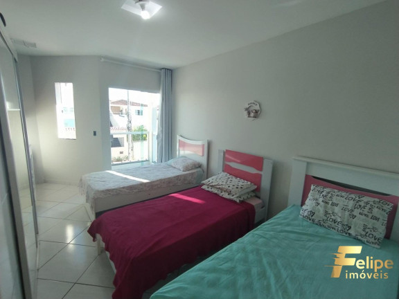 Imagem Casa com 3 Quartos à Venda, 220 m² em Itapebussu - Guarapari Imagem Casa com 3 Quartos à Venda, 220 m² em Itapebussu - Guarapari