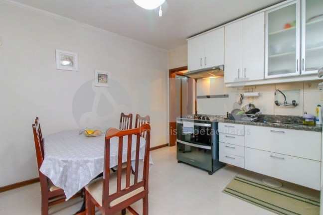 Imagem Casa com 5 Quartos à Venda, 192 m² em Passo Da Areia - Porto Alegre Imagem Casa com 5 Quartos à Venda, 192 m² em Passo Da Areia - Porto Alegre