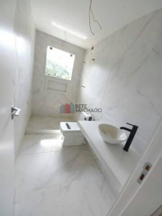 Imagem Casa com 5 Quartos à Venda, 570 m² em Parque Do Imbuí - Teresópolis Imagem Casa com 5 Quartos à Venda, 570 m² em Parque Do Imbuí - Teresópolis