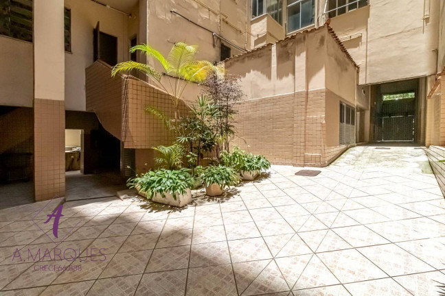 Imagem Apartamento com 3 Quartos à Venda, 133 m² em Copacabana - Rio De Janeiro
